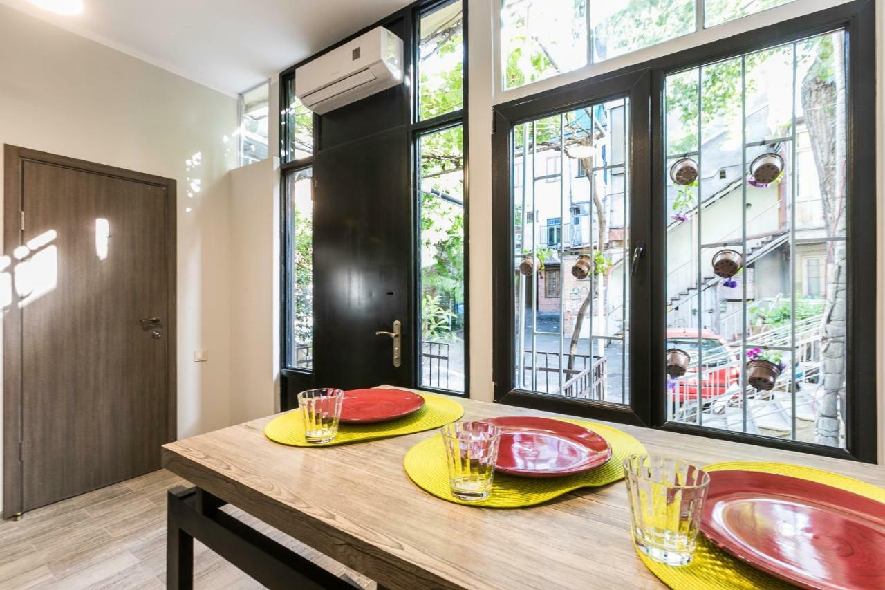 Apartamento Tbilisisi Exterior foto